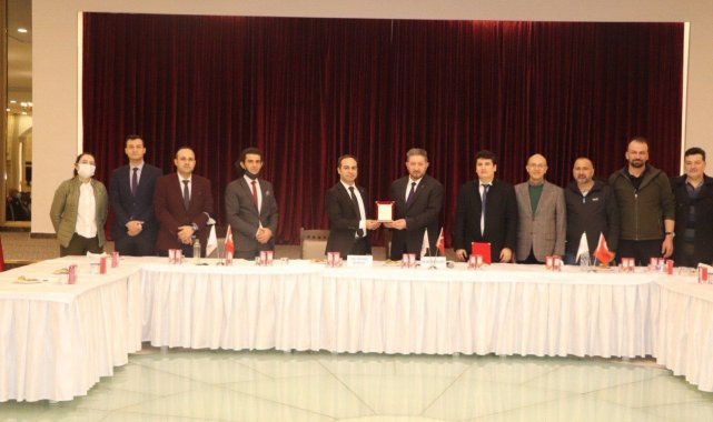 Aydın İl Sağlık Müdürü Açıkgöz'den Arslan'a teşekkür plaketi