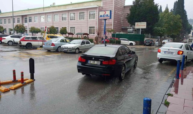 Aydınlılar güne sağanak yağışla uyandı