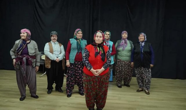 Ayvalık&#039;ta &quot;Ana, Gökyüzü Delinmiş&quot;