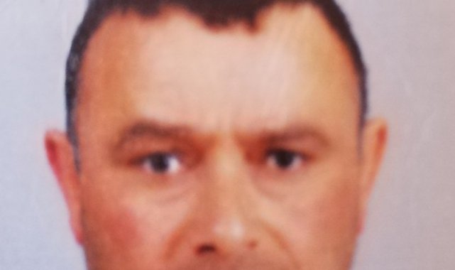 Babasının evinde ölü bulundu