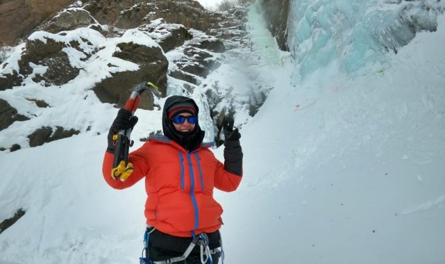 Bafra'nın belgeli tek kadın dağcısı donmuş şelaleye tırmandı