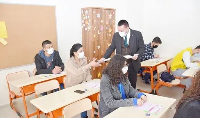 Bağlar&#039;da kız çocuklarının eğitime ilgisi artıyor