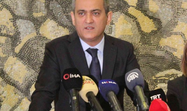 Bakan Özer, Gaziantep'teki eğitim yatırımları hakkında bilgi verdi