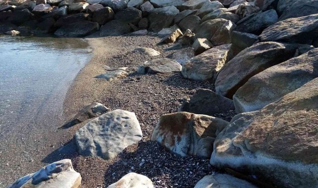 Bandırma'da deniz çekilmesi bir aydır devam ediyor