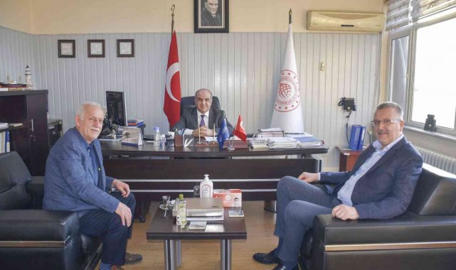 Bandırma&#039;da Karacabey&#039;in liman ve balıkçılık faaliyetleri konuşuldu