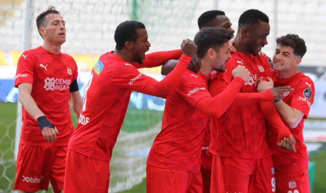 Bandırmaspor ile Sivasspor çeyrek final için mücadele edecek