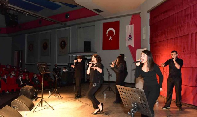 Barış Manço vefatının 23.yılında Şehzadeler'de anıldı