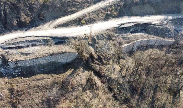 Bartın'da heyelanlar meydana geldi
