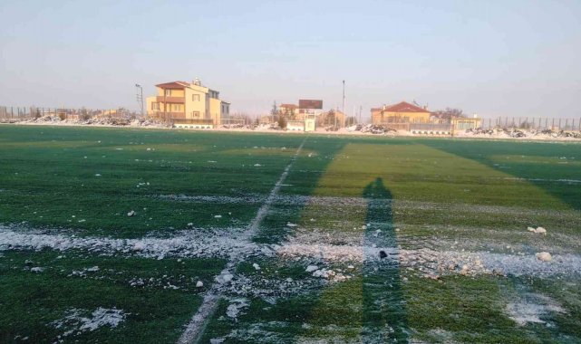 Başakpınar Şaban Tankurt Stadı hazır