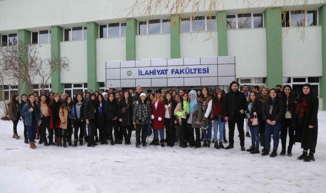 Başkaleli öğrencilere Erzurum gezisi