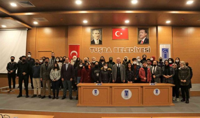 Başkan Akman'dan YKS kursuna katılan öğrencilere 'sınav ücreti' müjdesi