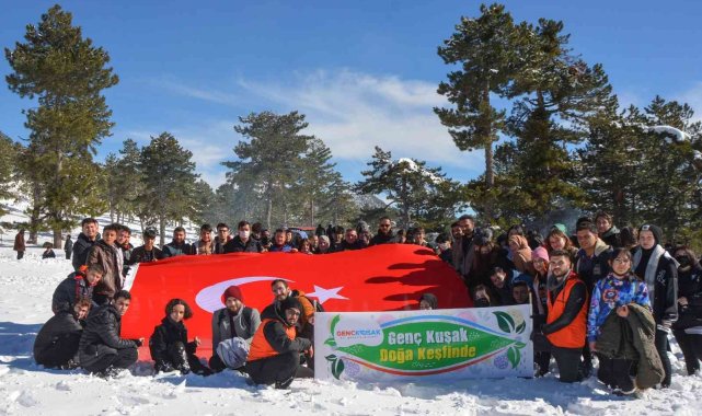 Başkan Çakın gençlere müjdeyi doğa yürüyüşünde verdi