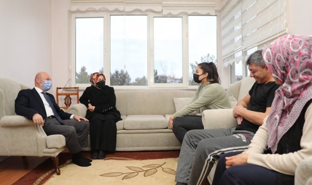 Başkan Çolakbayrakdar: "Ziyaretlerimizle de gönül bağı kuruyoruz"