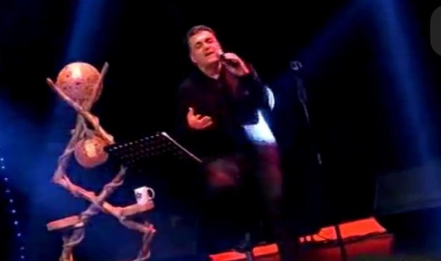 Başkan Demir&#039;den kız öğrencilere anlamlı destek