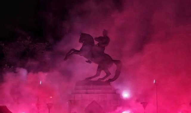 Başkan Demir'den Onur Anıtı'na düzenlenen çirkin saldırıya kınama