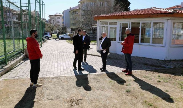 Başkan Gümüş, spor kompleksinde incelemelerde bulundu