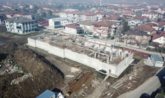 Başkan Özlü eğitime ayrı bir önem veriyor