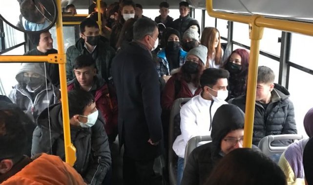 Başkan Şimşek'ten öğrenci servislerine anlamlı ziyaret