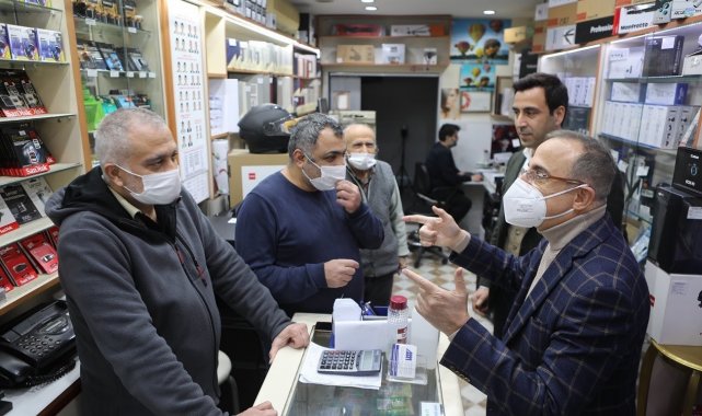 Başkan Sürekli, Alsancak'ta esnaf turu yaptı