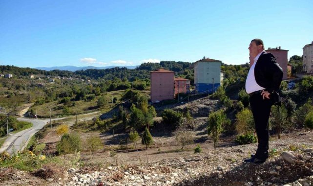 Başkan Tekin tapu sevincini böyle paylaştı: "21 yıl sonra bizlere nasip oldu "