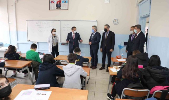 Başkandan öğrencilere sürpriz