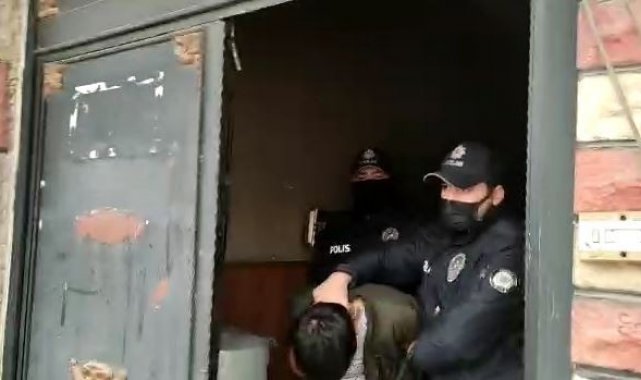 Başkentte kaçak tütün satıcıları suçüstü yakalandı