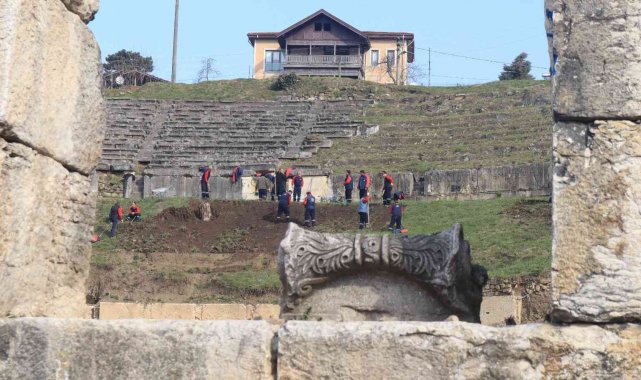 Batı Karadeniz'in Efes'inde kazı çalışmaları tekrar başladı
