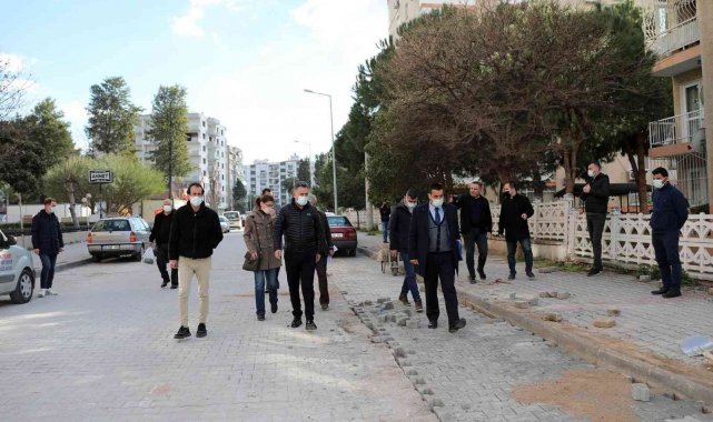 Bayraklı'da yol yenileme seferberliği