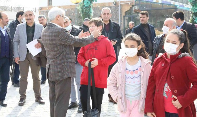 Belediye Başkanı Güder, yetim çocuklar ve aileleriyle buluştu