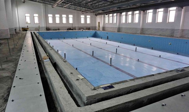 Beypazarı'nda yapılan yarı olimpik yüzme havuzunda sona gelindi