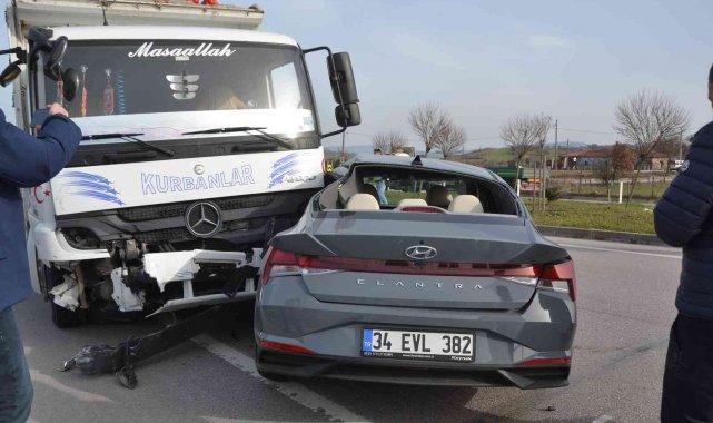 Biga'da trafik kazası: 1 ölü, 2 yaralı