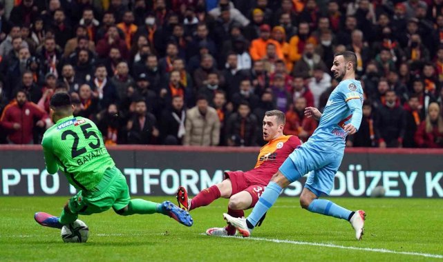 Bilal Bayazit, ligde ilk kez forma giydi