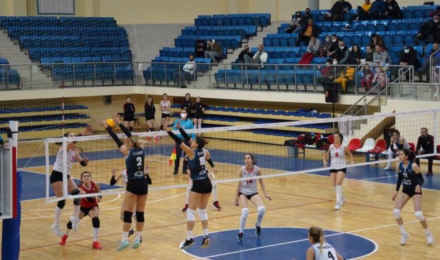 Bilecik Belediye Spor Kadın Voleybol Takımı mağlup oldu