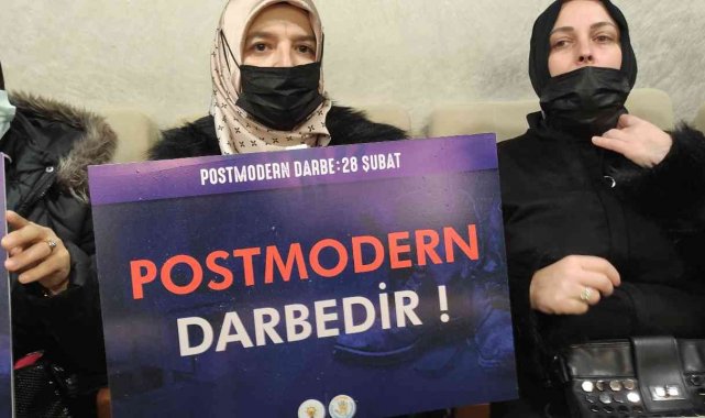 Bin yıl sürecek denilen 28 Şubat darbesi Bursa'da protesto edildi