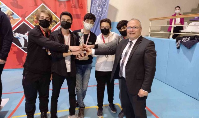 Birinci olabilmek için ter döktüler