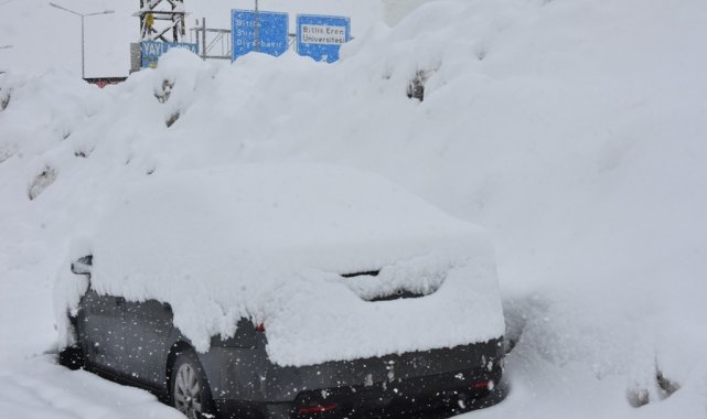 Bitlis&#039;te 311 köy yolu ulaşıma kapandı