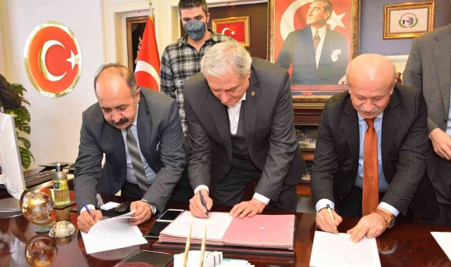 Bozüyük Belediyesi&#039;nde toplu iş sözleşmesi sevinci