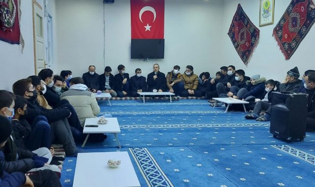 Bozüyük'te din görevlileri gençlerle buluşuyor