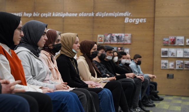 Bu kütüphane bir yıldır uyumuyor