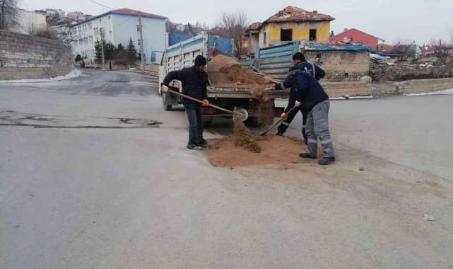 Bünyan'da yağışsız havalar hizmete dönmeye devam ediyor