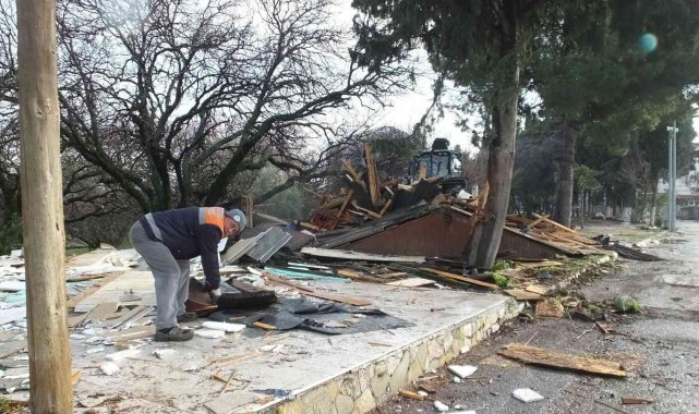 Burhaniye'de sahillerde kötü görüntüye yer yok