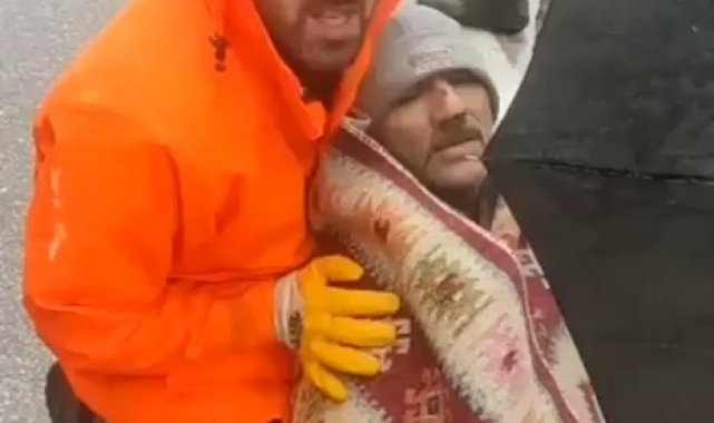 Bursa&#039;da yağış kazaya neden oldu, 3 kişi yaralandı