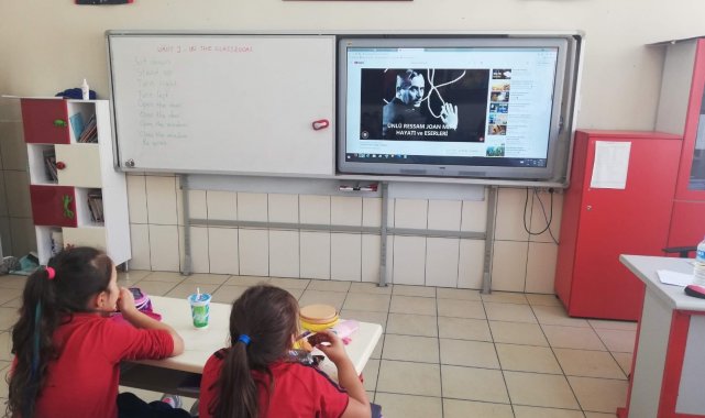 Bursalı minikler &#039;duygu sanatıyla&#039; sınırları aştı