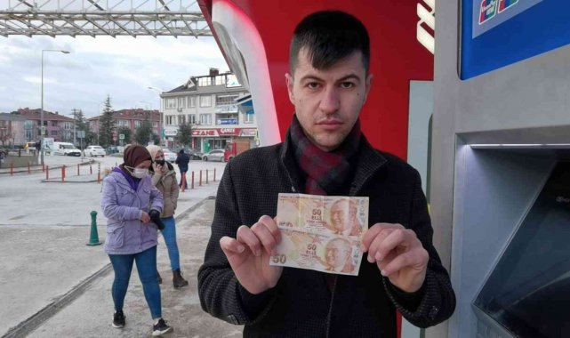 Bursalı sağlıkçı ATM'den çekti, bin katına satıyor