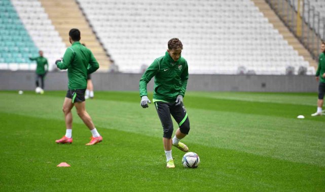 Bursaspor, Timsah Park&#039;ta çalıştı