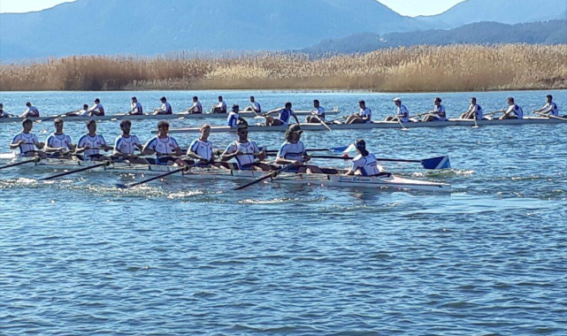 Büyükler Köyceğiz Kupası Kürek Yarışları, Muğla&#039;da Devam Ediyor.