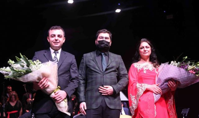 Büyükşehir THM Korosu'ndan türkü ziyafeti