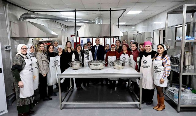 Büyükşehirde aşçı yardımcılığı kursu devam ediyor