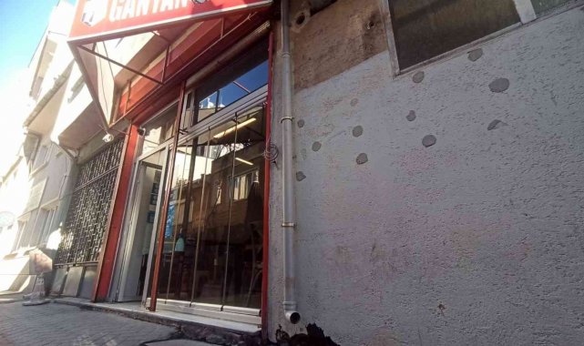 Çalınan gider borusunun yerine yenisini takan işletme sahibi: &quot;Bunu da çalamazlar sanırım&quot;