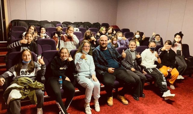 Canik'teki genç tiyatrocuların oyun heyecanı